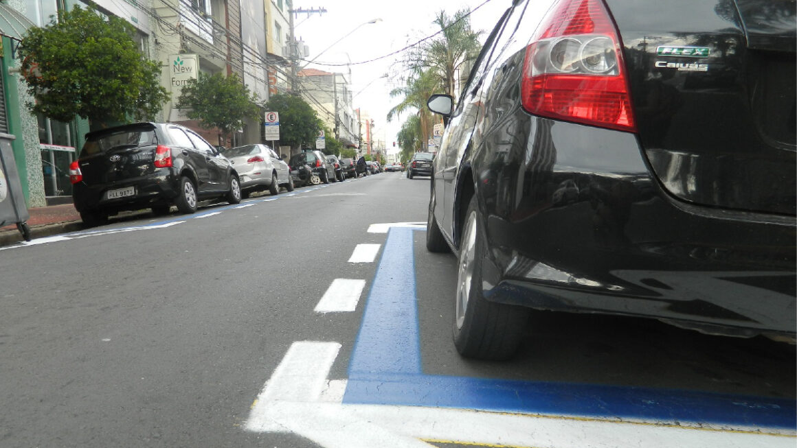 Em discussão na Alema, projeto propõe criação da “Vaga Azul” para embarque e desembarque de passageiros de aplicativo