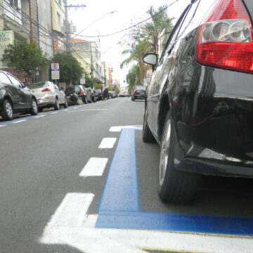 Em discussão na Alema, projeto propõe criação da “Vaga Azul” para embarque e desembarque de passageiros de aplicativo