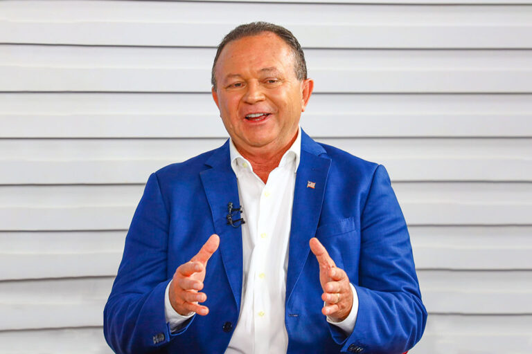 Aprovação do governo Carlos Brandão sobe para 71%, aponta pesquisa Quaest