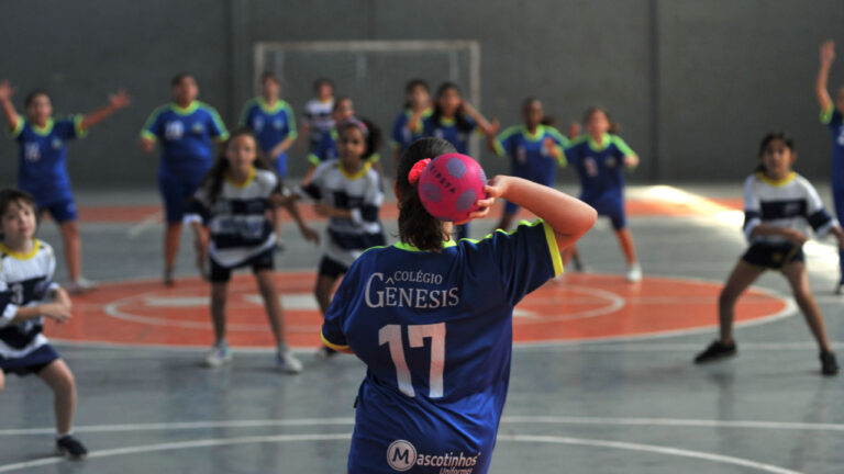 Câmara aprova projeto de Amanda Gentil (PP-MA) que reconhece a queimada como modalidade esportiva