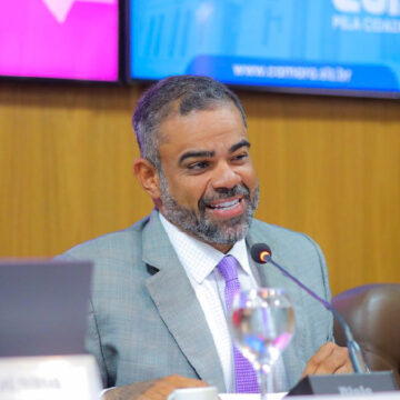 Câmara de São Luís rejeita veto do Executivo sobre uso de quadras escolares