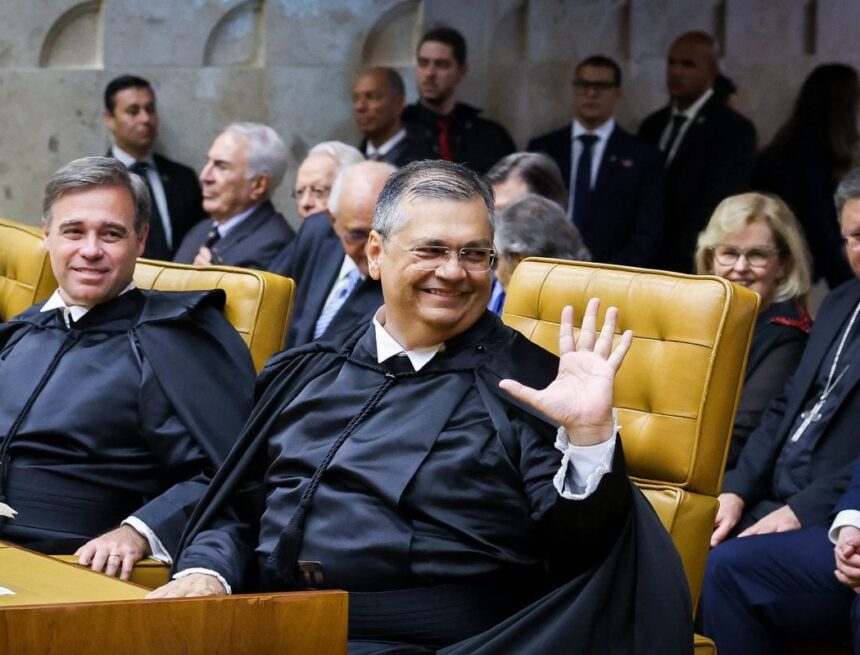 Dino vota para flexibilizar pagamento de penduricalhos a juízes e procuradores