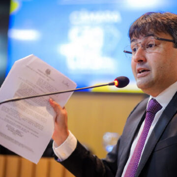 Após pressão da Câmara, Braide amplia corridas por aplicativo para toda a população durante greve de ônibus