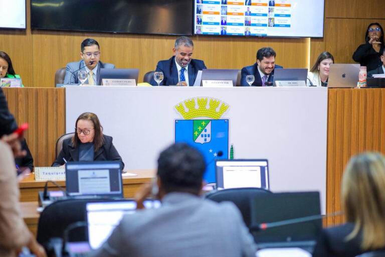 Câmara aprova em primeiro turno nova data para eleição da Mesa Diretora