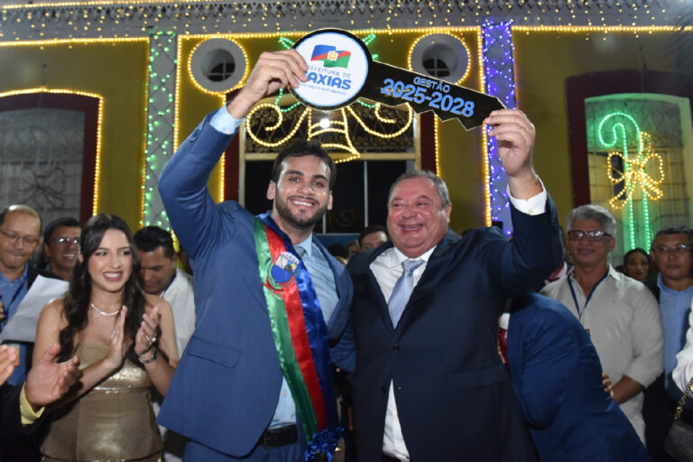 Justiça cassa mandato do prefeito de Caxias por abuso de poder e compra de votos