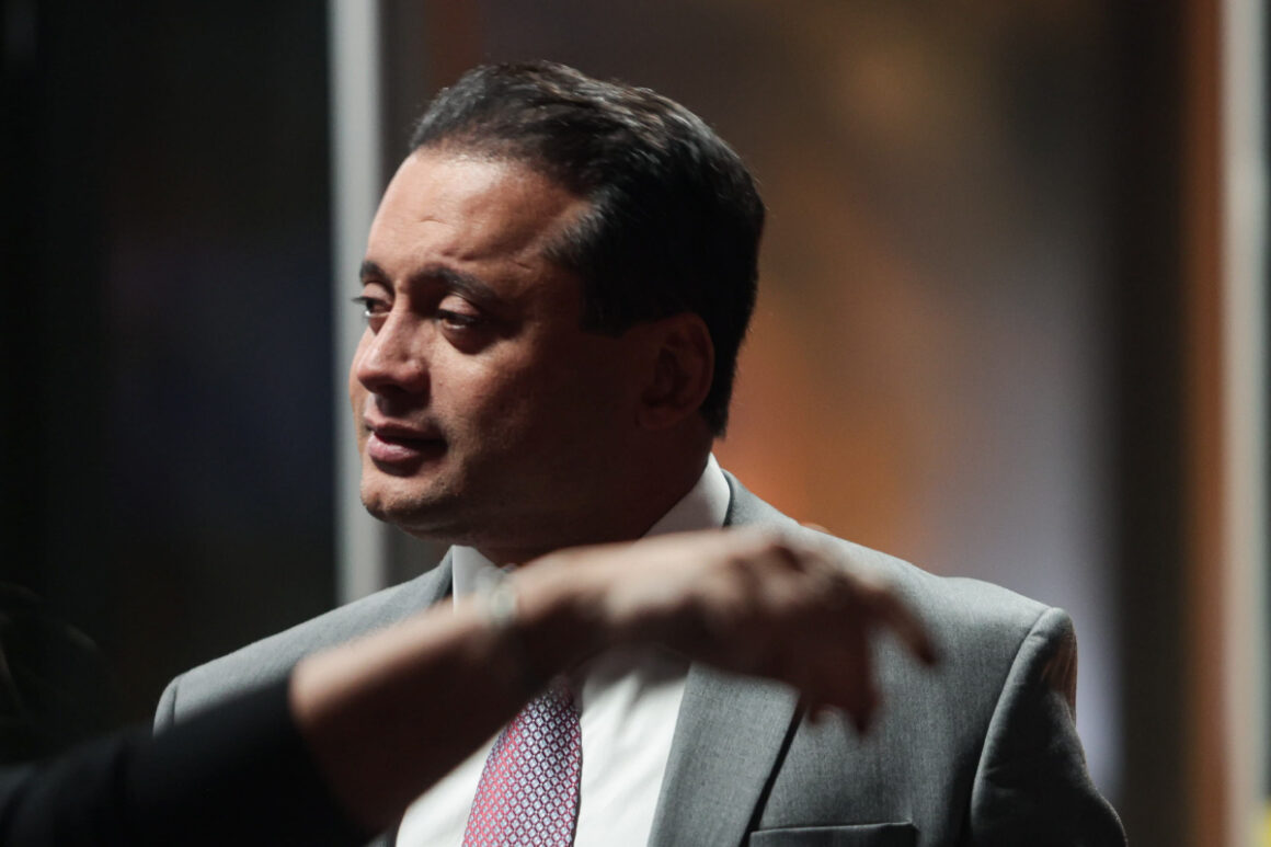 Weverton Rocha é citado pela PF como um dos líderes de esquema de fraude no INSS