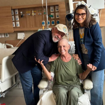 Lula e Janja visitam Roseana Sarney no hospital em São Paulo