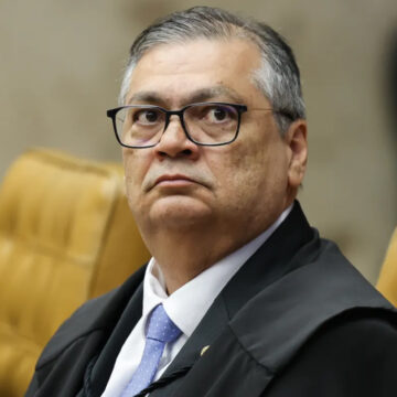 Flávio Dino proíbe saque em dinheiro de emendas parlamentares