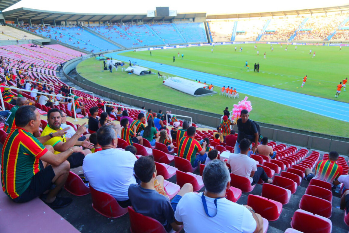 Deputado propõe biometria facial obrigatória em estádios com mais de 25 mil lugares no Maranhão