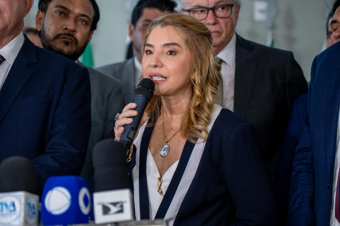 Justiça suspende expulsões e devolve seis deputados ao PSB no Maranhão