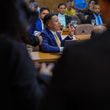 Câmara convoca três secretários de Braide para explicar atraso no pagamento de emendas