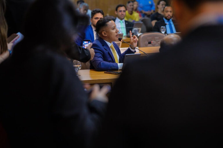 Câmara convoca três secretários de Braide para explicar atraso no pagamento de emendas