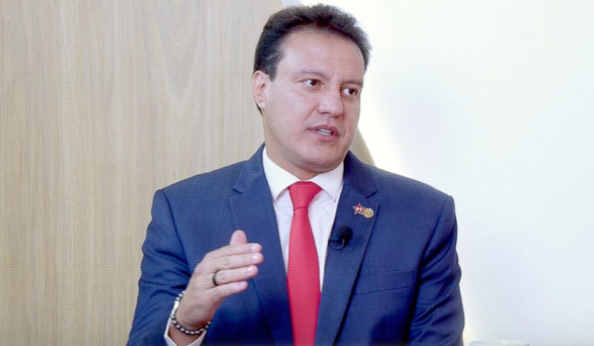 Camarão diz que imóvel apontado em investigação foi comprado com recursos próprios