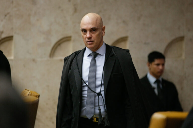 Moraes dá cinco dias para Brandão explicar possível descumprimento de decisões do STF