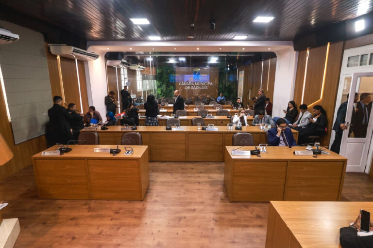 Secretários voltam a ignorar convocação da Câmara, e pressão por responsabilização ganha força entre vereadores