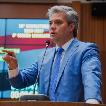 Projeto quer proibir protesto em cartório de contas de luz, água e telefone abaixo de um salário mínimo no MA