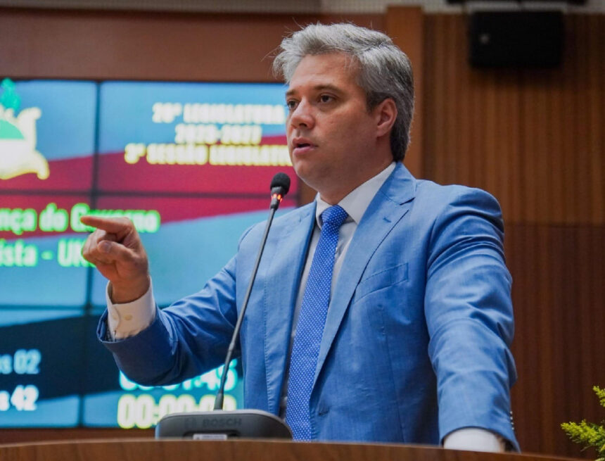 Projeto quer proibir protesto em cartório de contas de luz, água e telefone abaixo de um salário mínimo no MA