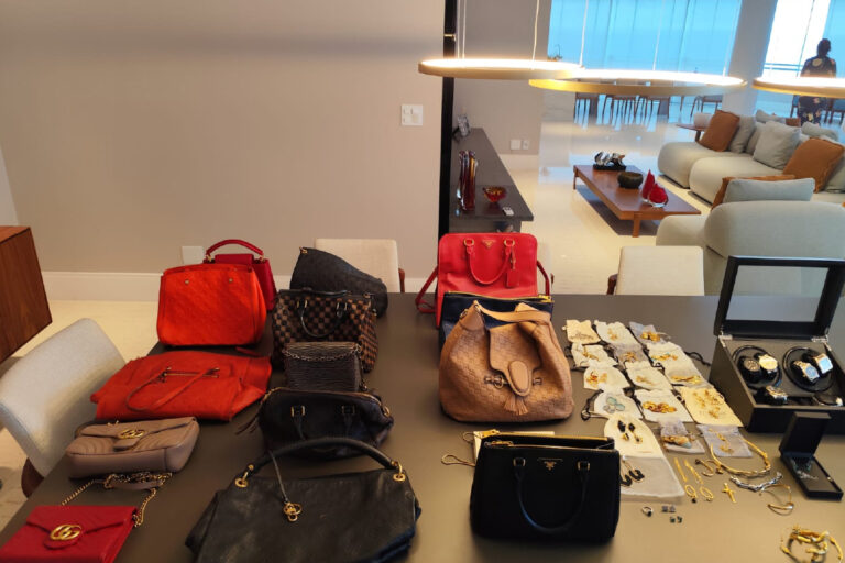 PF apreende celulares, dólares e até helicóptero em operação contra venda de sentenças no TJMA