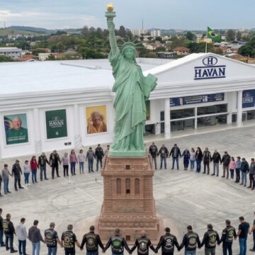 Manifestantes convocam “abraço simbólico” à estátua da Havan em São Luís após ação do MP