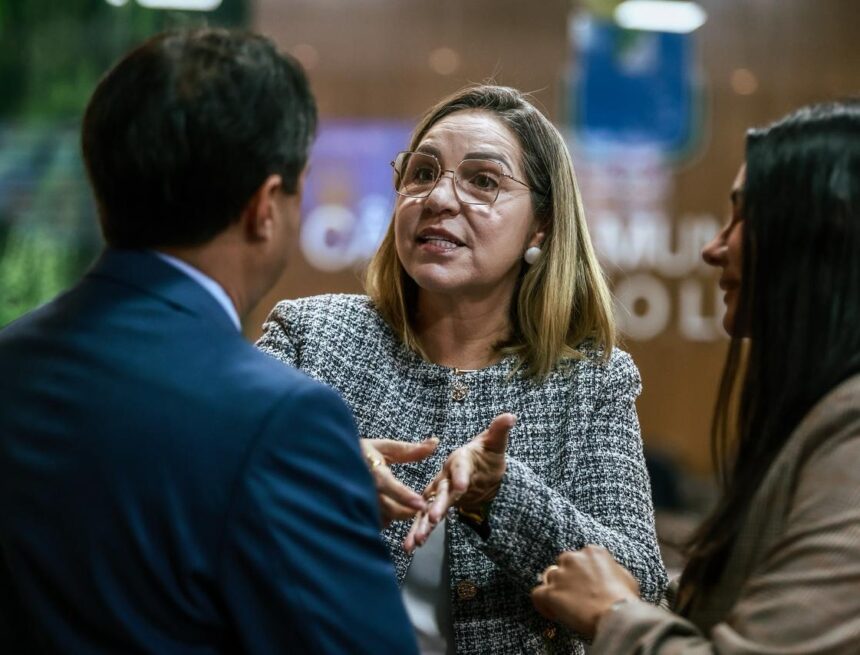 Checamos: declarações de vereadora sobre vacinas contra a covid-19 são enganosas