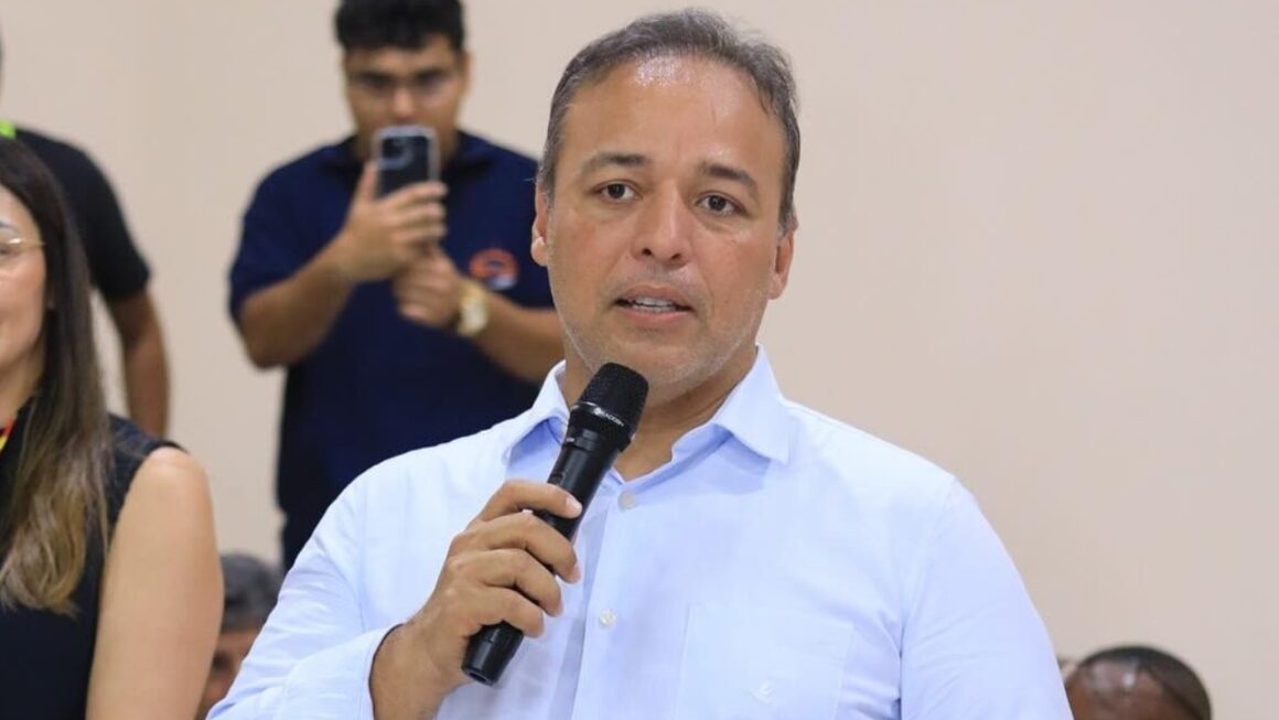 Prefeito suspende estágios do Ceuma após aluno de medicina xingar Paço do Lumiar