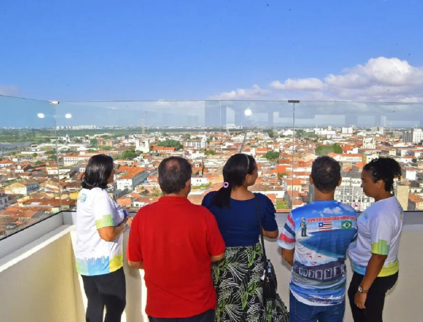 Edital sem cachê da Prefeitura de São Luís vira meme e ganha música de protesto