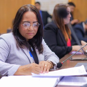 Câmara analisa proposta para estimular empreendedorismo jovem nas escolas
