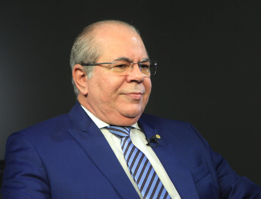 Hildo Rocha recua de emenda que adia fim da 6×1 e agora diz defender a escala 5×2 já em 2026