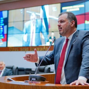 Rodrigo Lago e Dr. Yglésio trocam acusações em sessão da Assembleia: “Tu és um canalha”