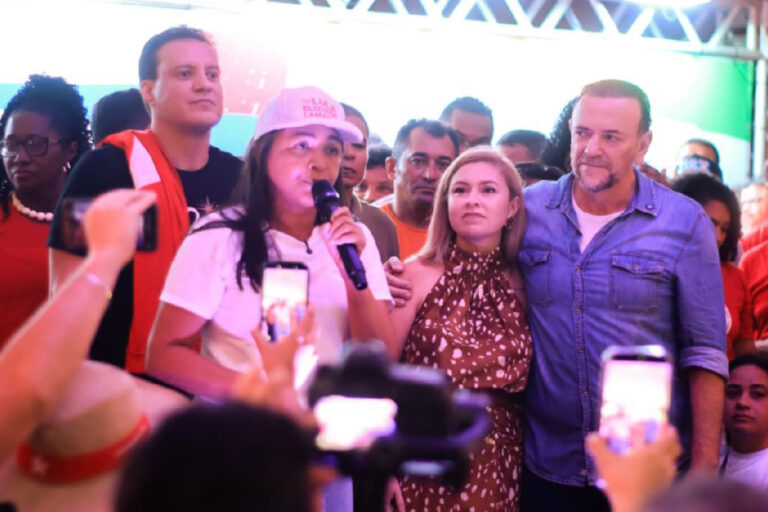 Presidente do PT no Maranhão é vaiada em evento de Felipe Camarão: “Clima bélico precisa ser contido”