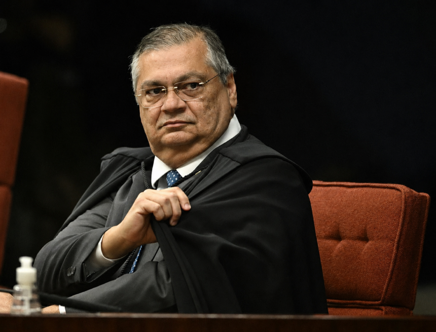 Dino dá dez dias para governo e Congresso proporem responsabilidade por emendas