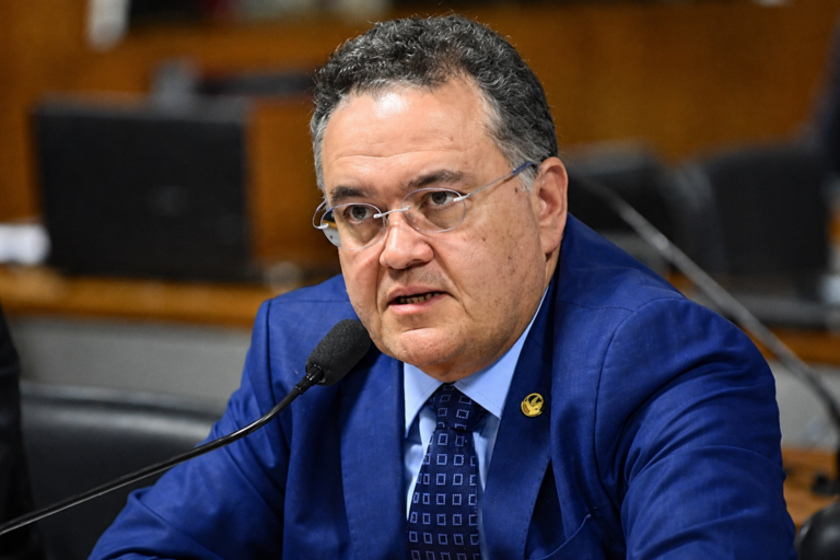 Roberto Rocha se sente traído pelo NOVO e pode desistir da eleição