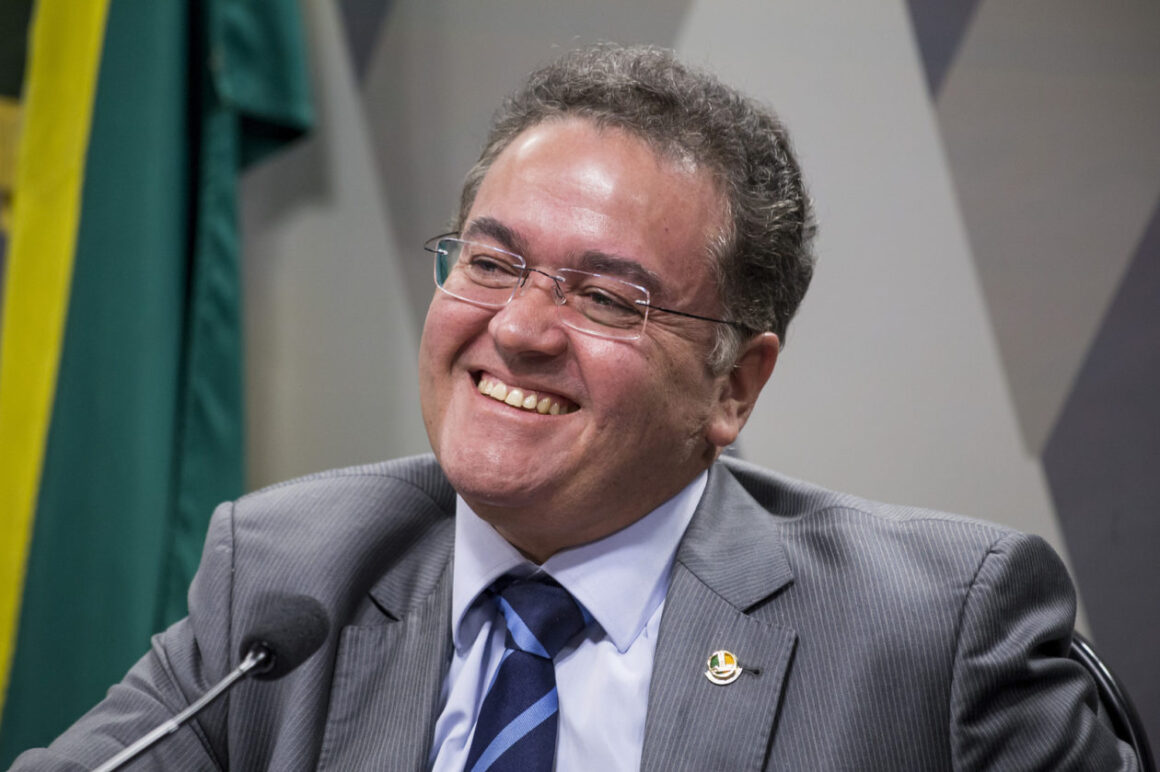 Real Big Data inclui Roberto Rocha em pesquisa para o Senado após ação judicial Real Big Data inclui Roberto Rocha em pesquisa para o Senado após ação judicial
