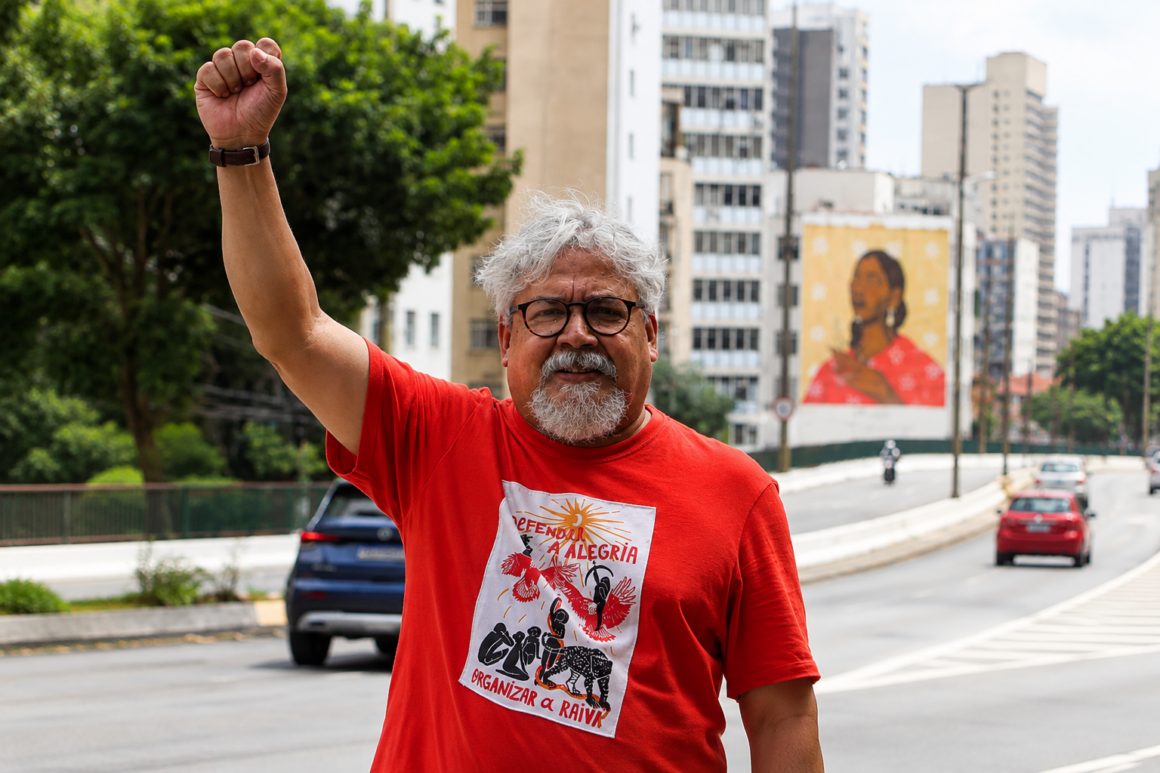 PCB oficializa o maranhense Edmilson Costa candidato à Presidência PCB oficializa o maranhense Edmilson Costa candidato à Presidência
