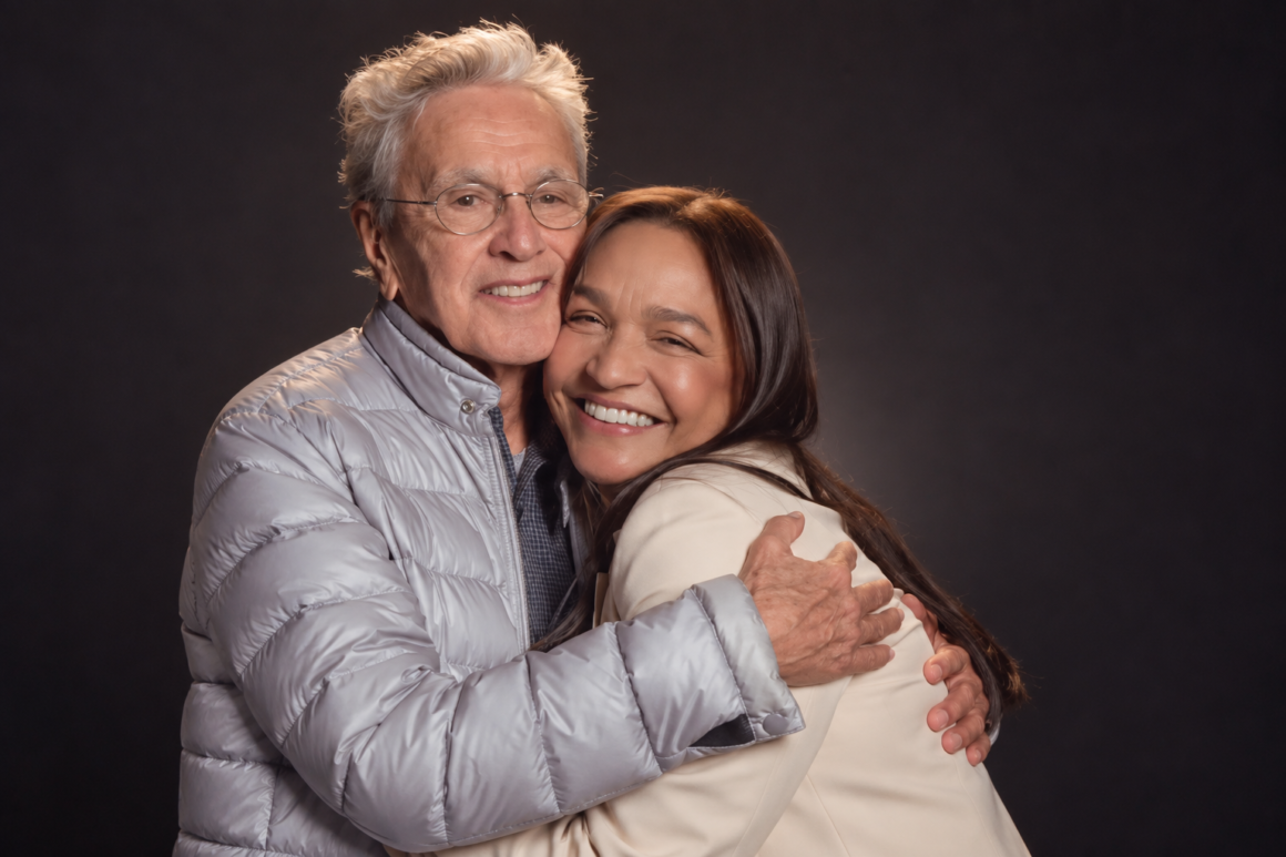 Caetano Veloso, Gilberto Gil e Paulinho da Viola declaram apoio a Eliziane Gama Caetano Veloso, Gilberto Gil e Paulinho da Viola declaram apoio a Eliziane Gama