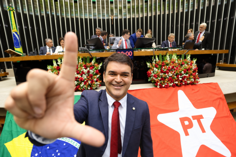 Único deputado do PT no estado, Rubens Jr. ignora Camarão e se derrama por Eduardo Braide