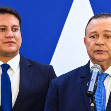 Camarão diz que Brandão cortou gratificações e até internet da residência oficial após rompimento