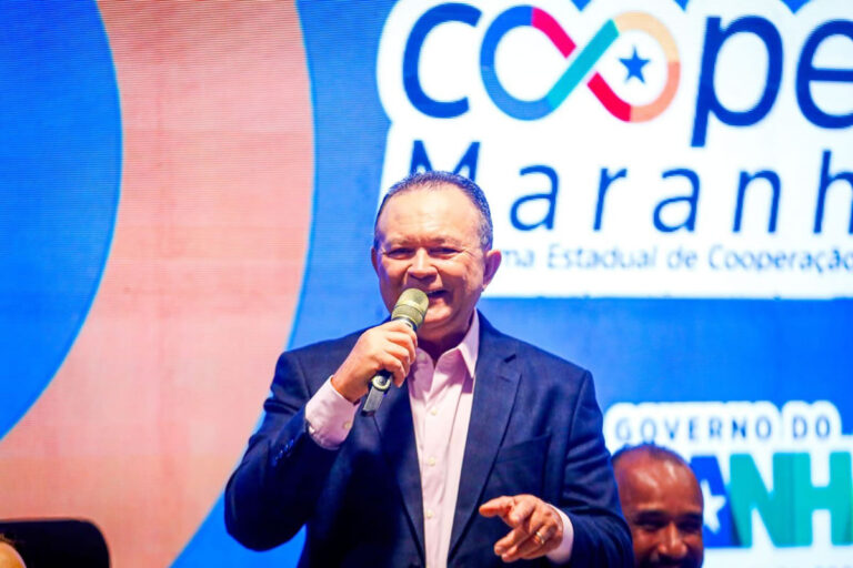 A um mês das eleições, governo publica novas doações de caminhonetes a câmaras municipais