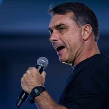 Flávio Bolsonaro cumpre agenda de campanha em São Luís nesta terça-feira