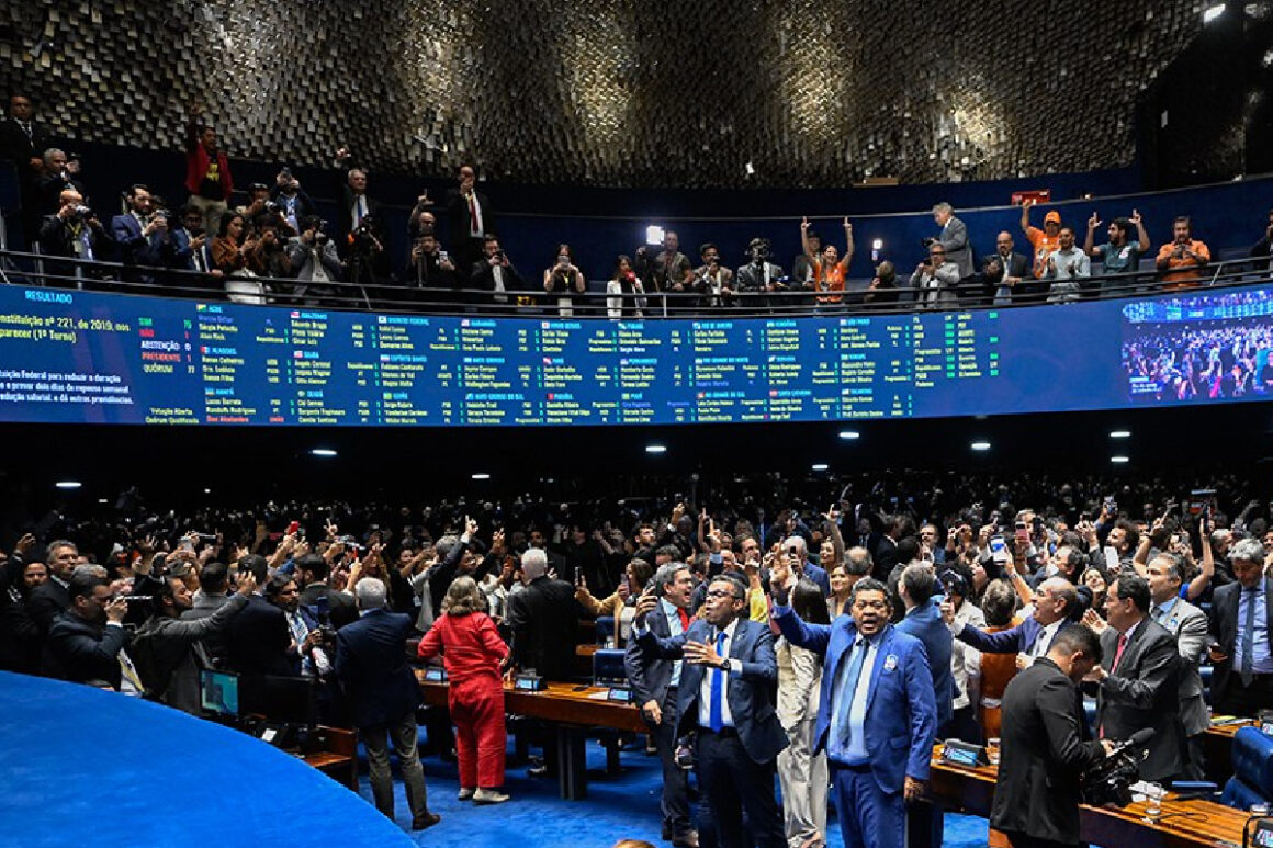 Senado aprova fim da escala 6×1; veja como votaram os senadores maranhenses