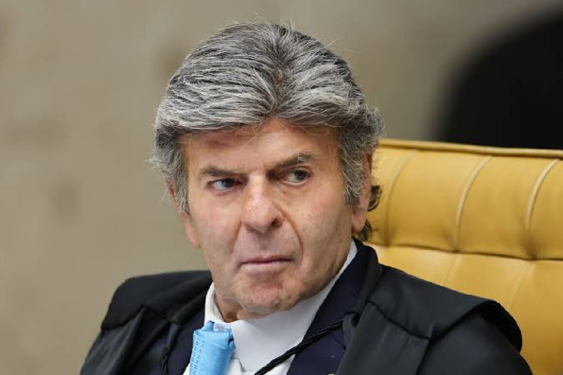 Fux suspende julgamento de recurso de Brandão contra investigação do Caso Tech Office Fux suspende julgamento de recurso de Brandão contra investigação do Caso Tech Office