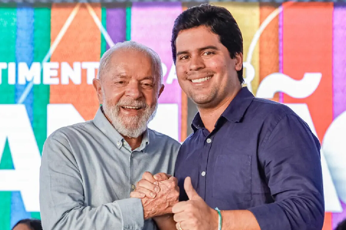 Fufuca mantém apoio a Lula mesmo após União Progressista declarar apoio a Flávio Bolsonaro Fufuca mantém apoio a Lula mesmo após União Progressista declarar apoio a Flávio Bolsonaro