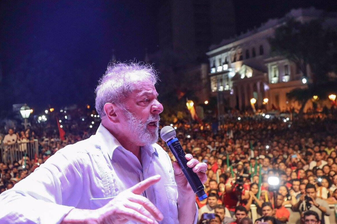 LulaSaoLuis2-100 Lula perde quase 38 mil votos no Maranhão em relação a 2022