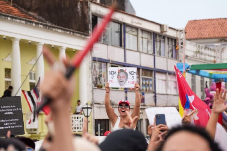 Manifestações em apoio a Lula mobilizam estudantes e militantes em São Luís