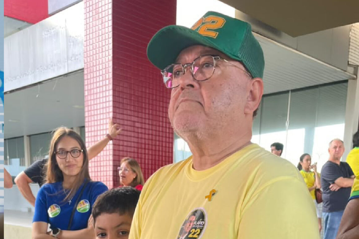Antes da apuração, Roberto Rocha reclama de “traição” e lamenta não ter disputado o Senado Antes da apuração, Roberto Rocha reclama de “traição” e lamenta não ter disputado o Senado