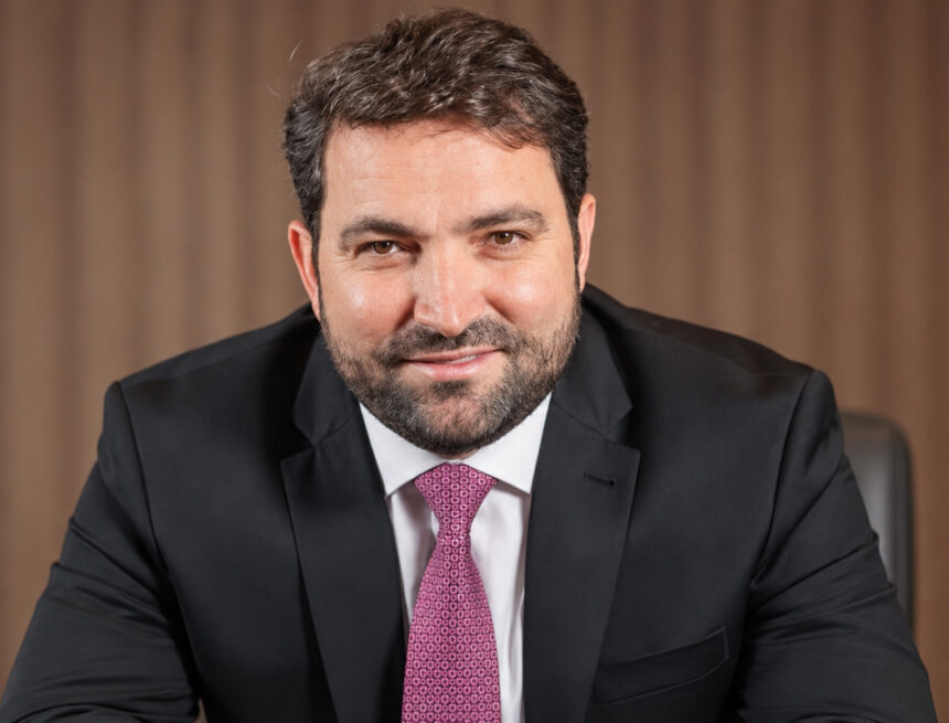 Moraes determina bloqueio de até R$ 6 bilhões em bens do dono da TV Difusora Moraes determina bloqueio de até R$ 6 bilhões em bens do dono da TV Difusora